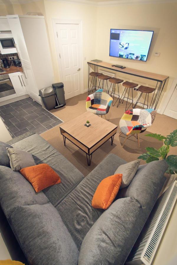 Top View 2 Bedroom Apartments Plymouth Exterior foto